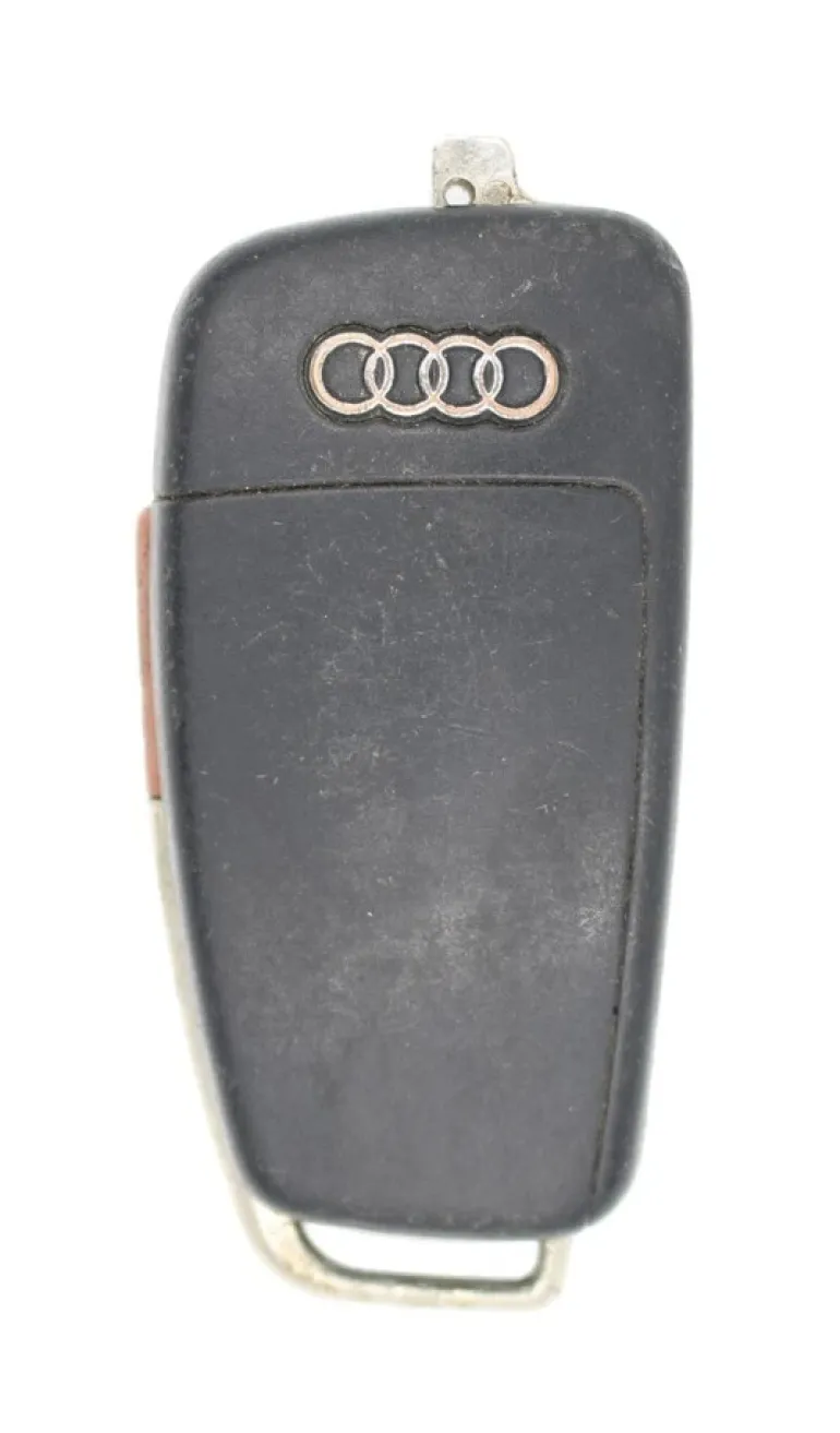 Unrefurbished OEM Audi IYZ 3314 4 Button Key Fob - Grade C
