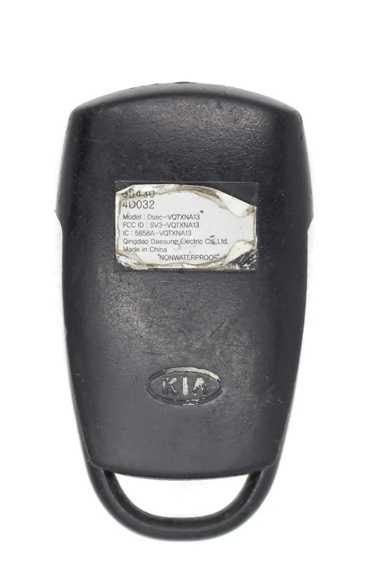 Unrefurbished OEM Kia SV3-VQTXNA13 3 Button Key Fob - Grade C